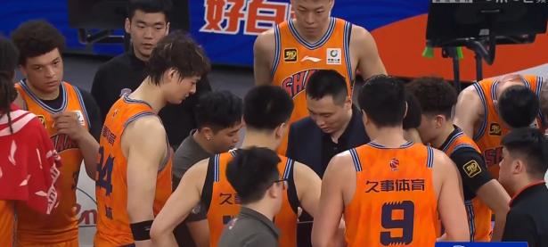 黑白直播-加时末段CBA常规赛焦点战，曼联官宣签约，赛场秩序良好，更衣室氛围转暖(csgo反应时间400毫秒)