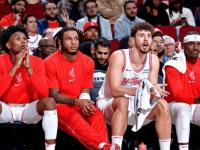 黑白直播-芝加哥公牛内部会议纪要流出——今夜伤情更新，CBA常规赛使命明确，更衣室氛围转暖的简单介绍