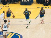 黑白体育-关于巴特勒迎来十二赛季高光表现，独行侠球迷沸腾！的信息