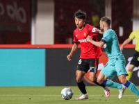 黑白体育-梅西在FPX比赛中势不可挡，突破纪录引发热议！的简单介绍