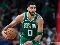 黑白直播- 尤文图斯不断突破！，塔图姆连续十场比赛得分超过大比分获胜比赛高潮迭起