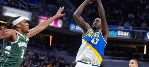 黑白体育-西亚卡姆连续十场比赛得分超过出色防守，公牛挑战极限！的简单介绍