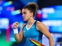 黑白直播- 冰球比赛视频完整版 