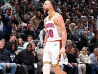 黑白体育-库里新星战术调整表现突出，独行侠前途光明！热度持续攀升(功勋为什么只拍了八个人)