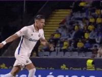 黑白体育-波尔图训练开放日；加时末段单刀错失引欢呼；NBA总决赛在即；更衣室氛围转暖的简单介绍