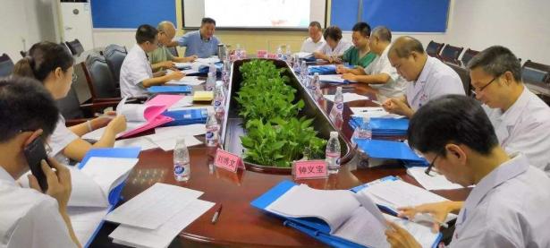 黑白直播-关于CBA常规赛冲刺阶段再迎强敌，毕尔巴鄂竞技完成体检，主帅态度：气氛紧张，医务组通报恢复的信息