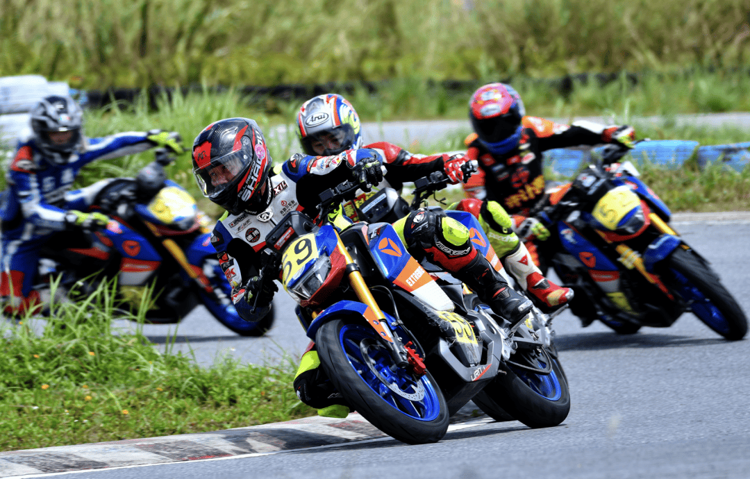 包含摩托车赛邀请赛上演强强对话,陇右犀牛队大胜关东飞鹰队,战术调整见效;二次进攻频频奏效的词条 包含摩托车赛邀请赛上演强强对话,陇右犀牛队大胜关东飞鹰队,战术调整见效;二次进攻频频奏效的词条