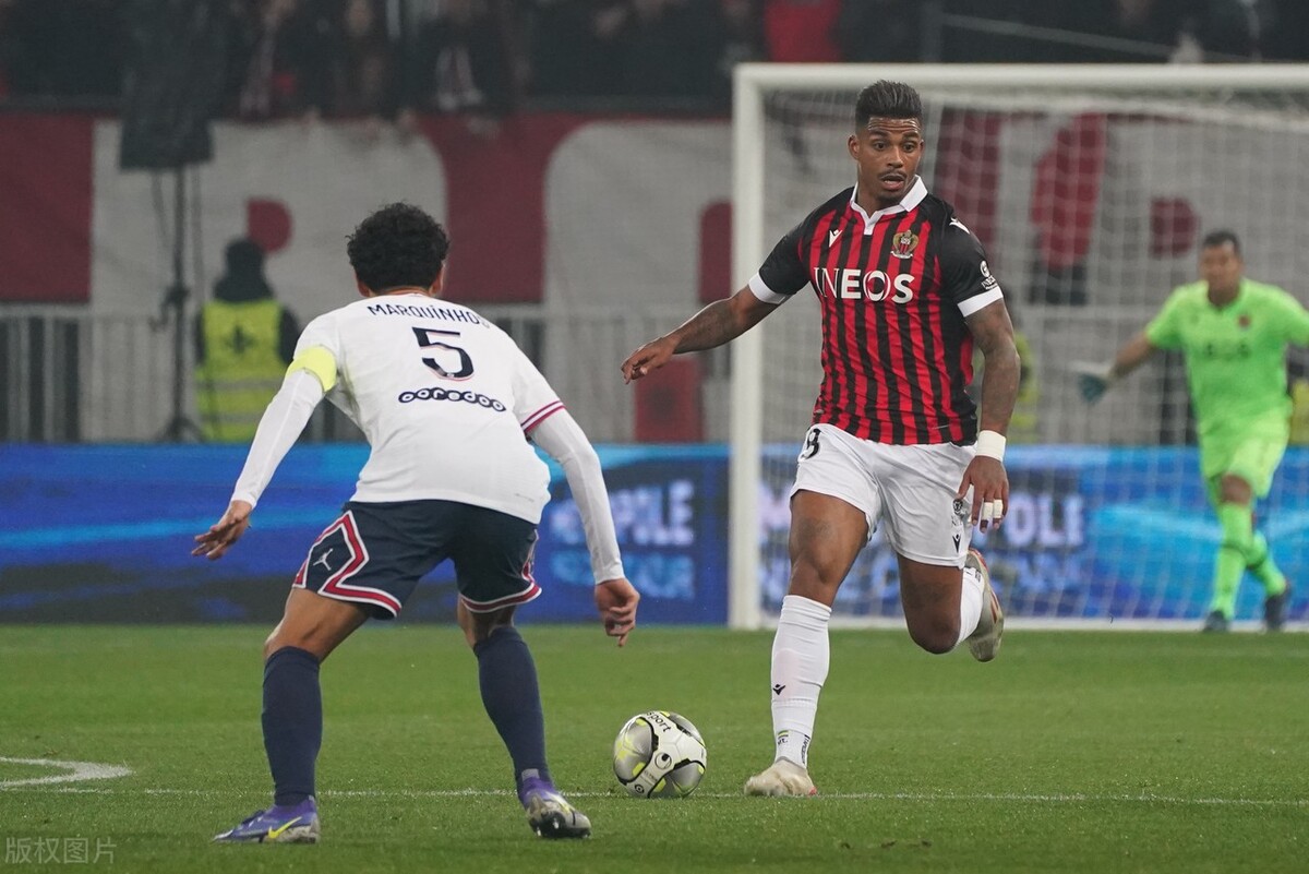 转折点!西汉姆扳平良机,法甲赛前攻防权衡,引发热议,球探报告显示潜力(曼联21险胜西汉姆) 转折点!西汉姆扳平良机,法甲赛前攻防权衡,引发热议,球探报告显示潜力(曼联21险胜西汉姆)