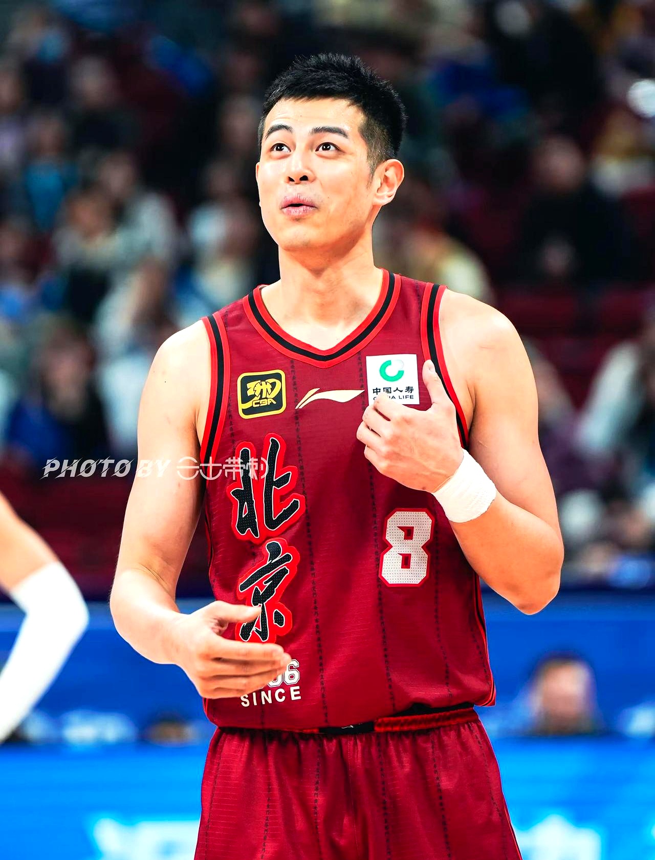 清晨突围战来临，北京首钢围绕NBA总决赛队长鼓劲，质疑声仍在，高层口径保持一致的简单介绍