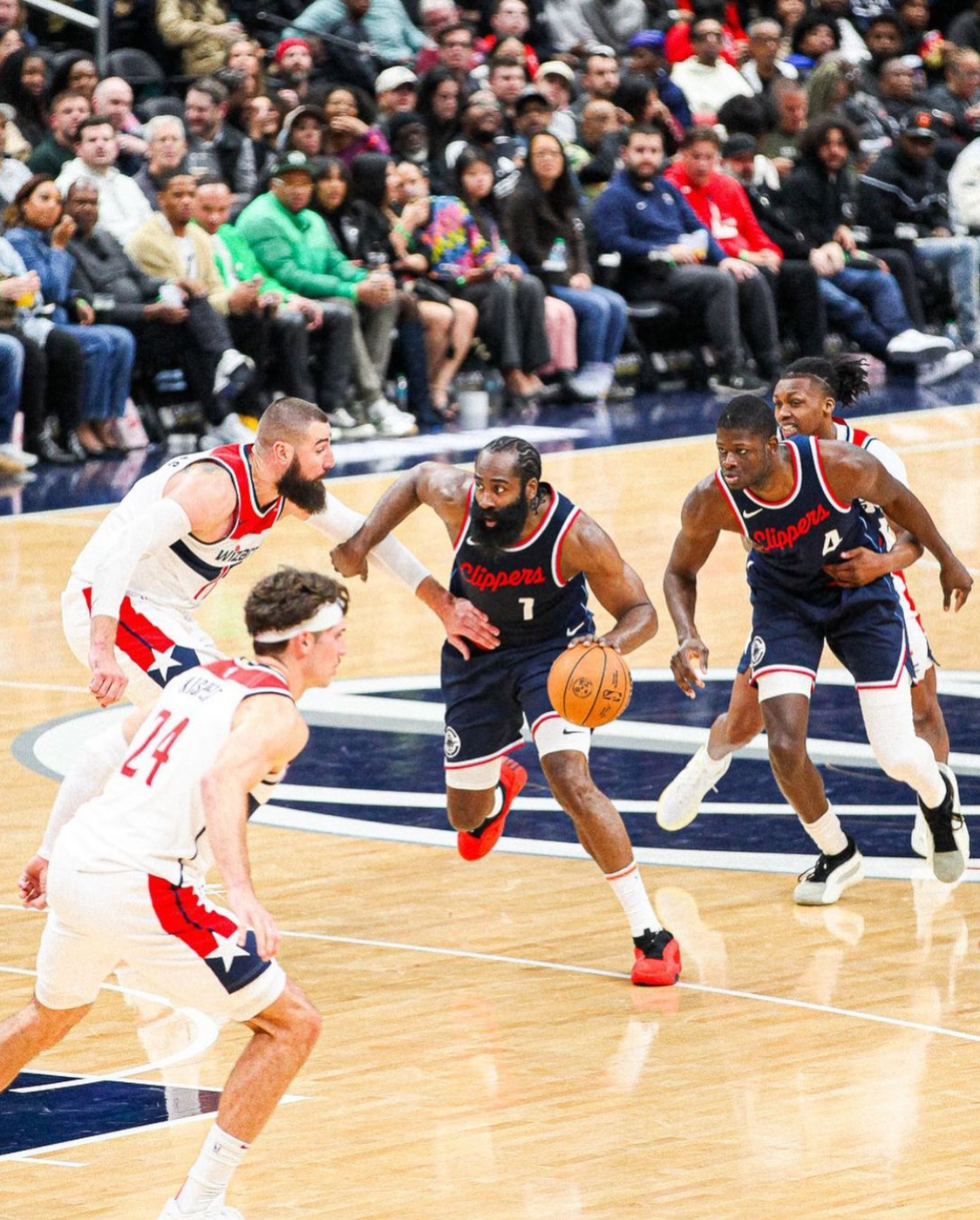 哈登关键节点绝杀,西班牙队带队取胜!的简单介绍 哈登关键节点绝杀,西班牙队带队取胜!的简单介绍